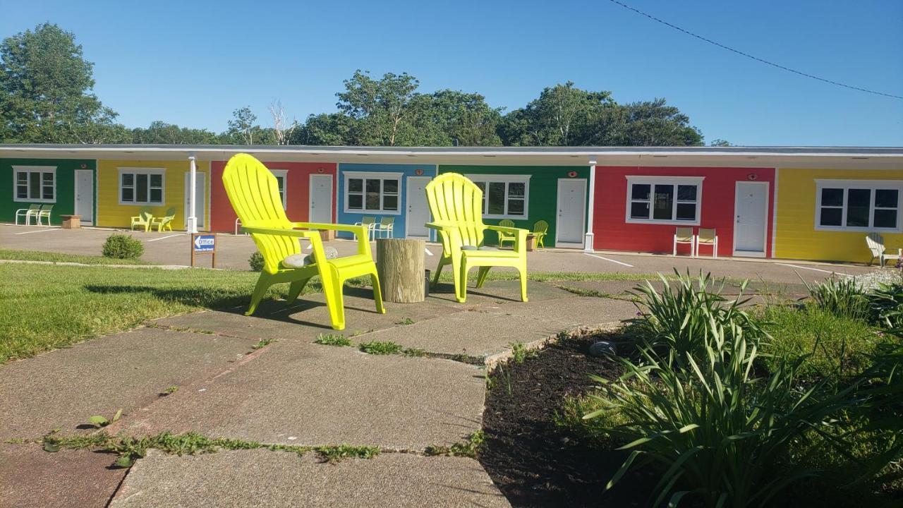 Cornerstone Motel Cheticamp Bagian luar foto