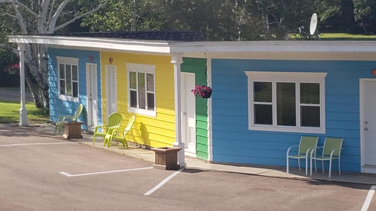 Cornerstone Motel Cheticamp Bagian luar foto