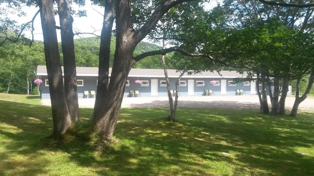 Cornerstone Motel Cheticamp Bagian luar foto