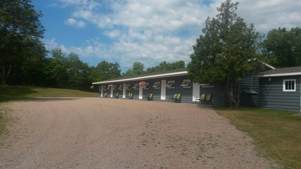 Cornerstone Motel Cheticamp Bagian luar foto