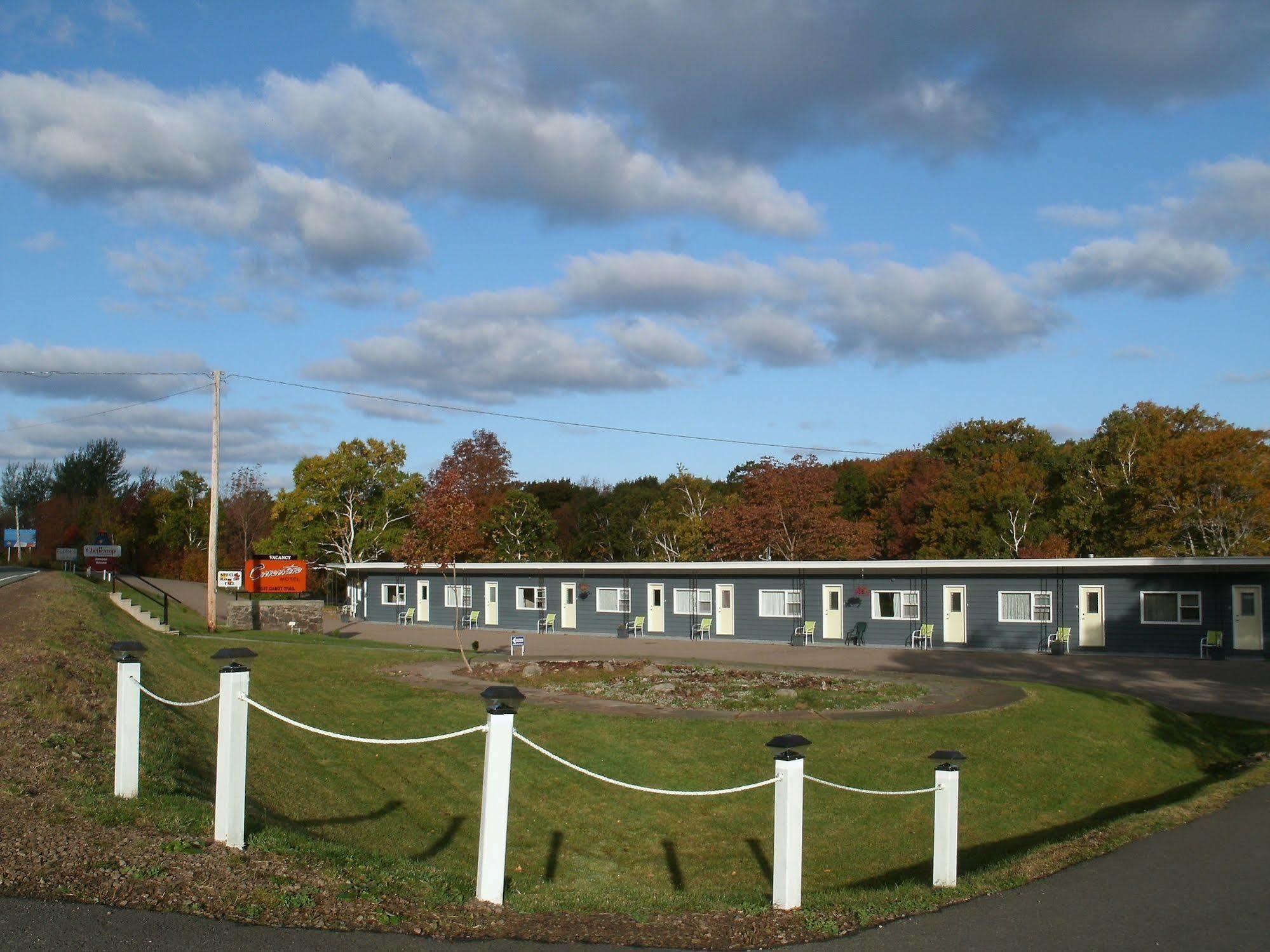 Cornerstone Motel Cheticamp Bagian luar foto
