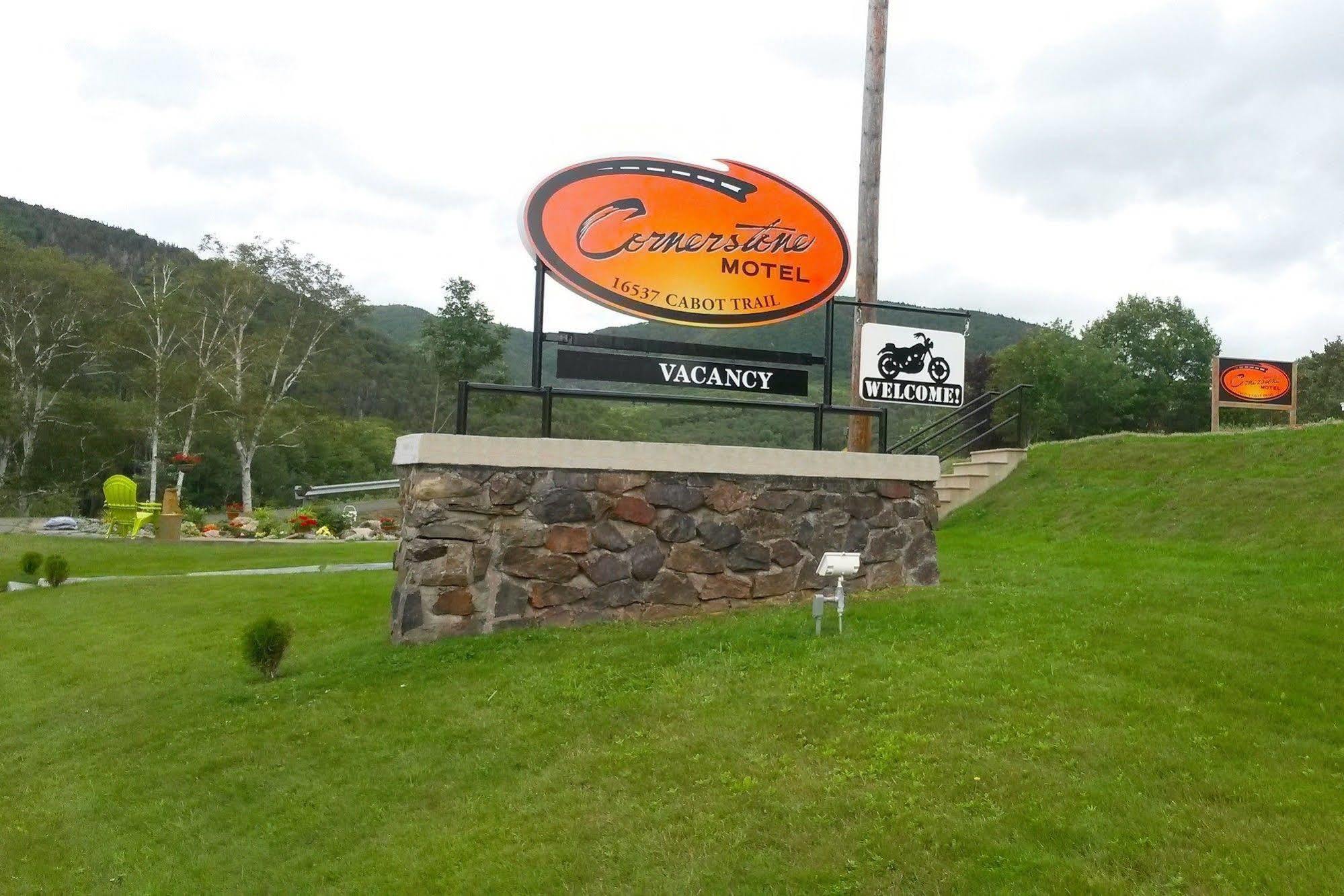 Cornerstone Motel Cheticamp Bagian luar foto